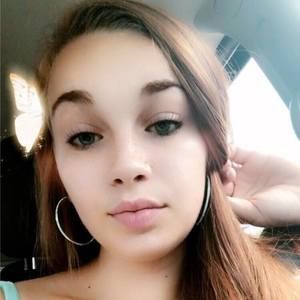 Meet your Posher, Genevia